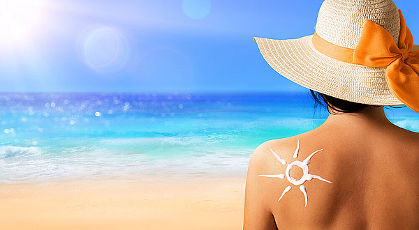 Schutz vor Hautkrebs durch Sonnencremes überwiegt Risiko von möglicherweise  schädlichen Inhaltsstoffen